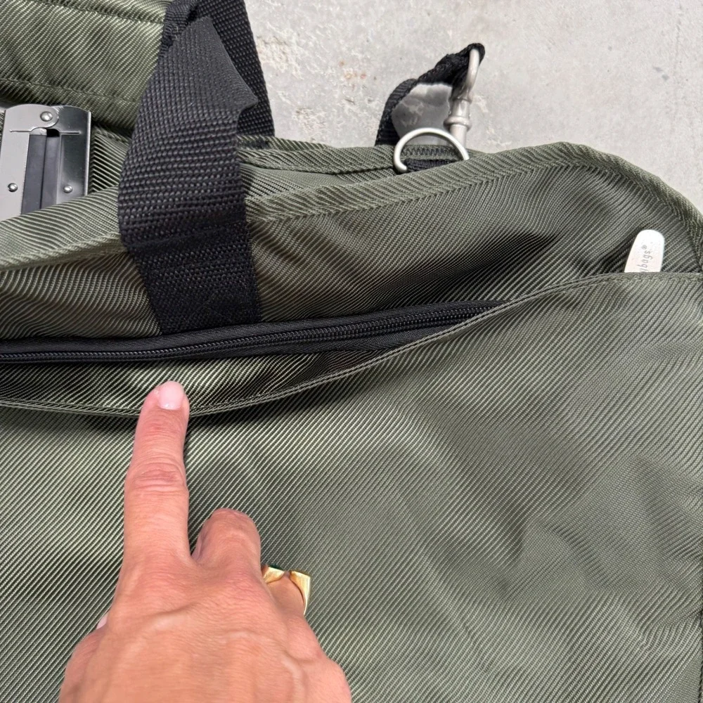 WallyBags Garment Bag Unisex Olive Green New Tri-Fold Suit Carrier Bag